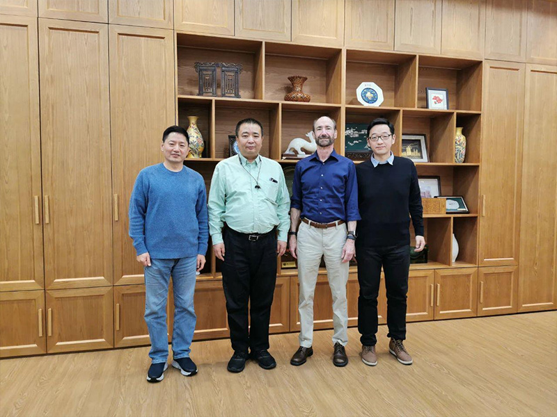 智能微生物组联合实验室“梧桐已立有凤来仪”